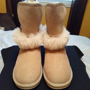 ❄❄COLD WEATHER SPECIALS....AUSTRALIA LUXE Sand Hatchet Suede Boot